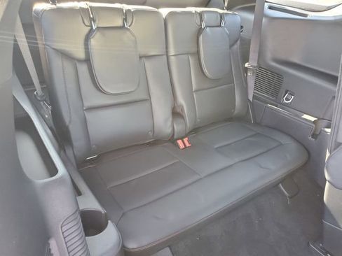 Used 2026 Ford Explorer ST-Line w/ ST-Line Street Pack image 16