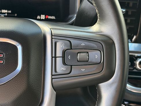 Used 2026 GMC Sierra 1500 SLT AWD/4WD image 26