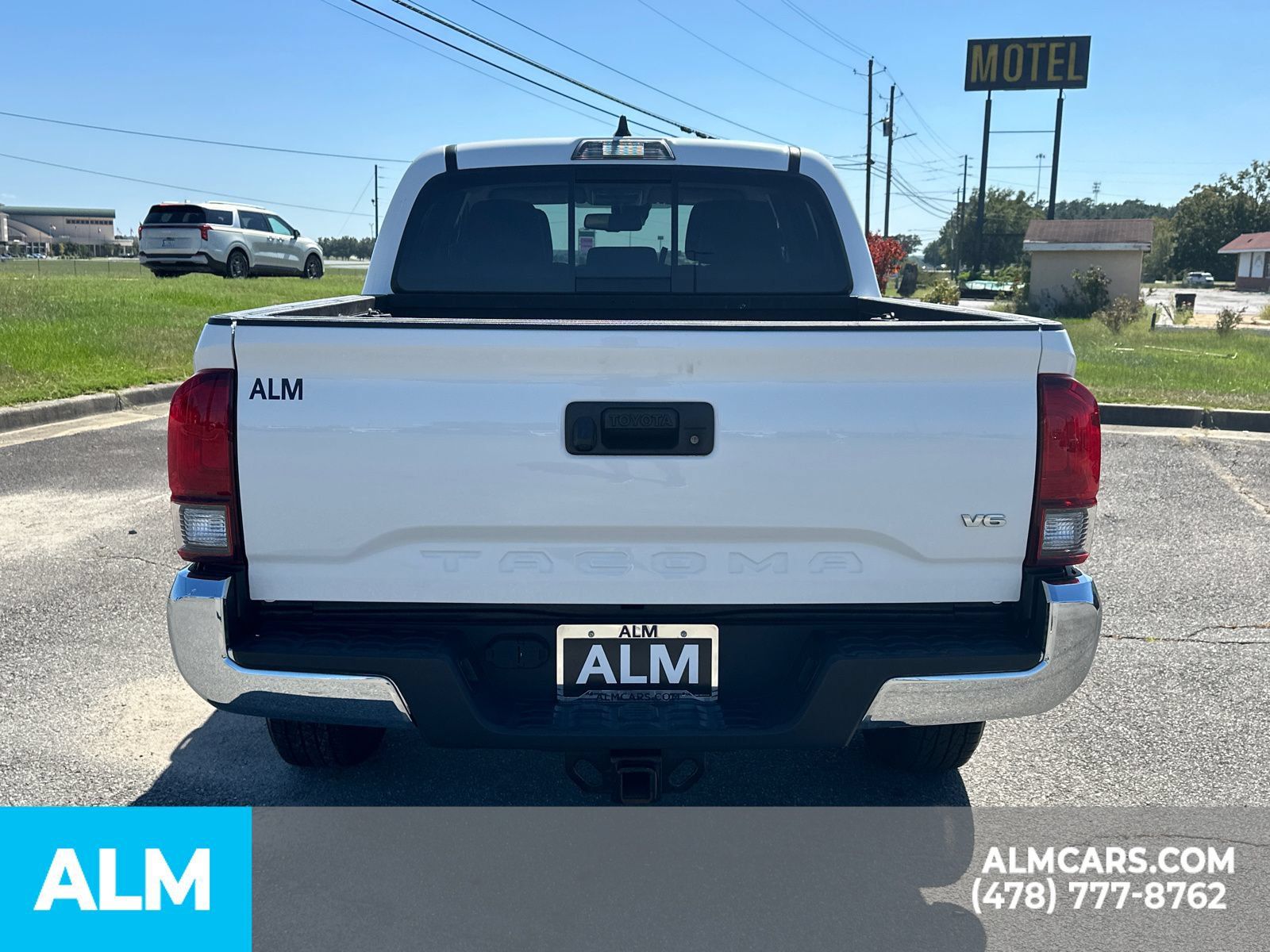 Used 2023 Toyota Tacoma SR5 RWD image 6