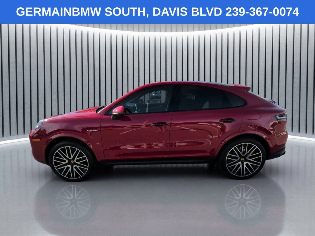Used 2025 Porsche Cayenne E-Hybrid Coupe AWD/4WD image 8