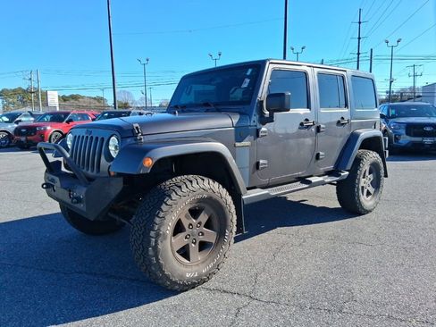 Used 2016 Jeep Wrangler Unlimited Sport image 1