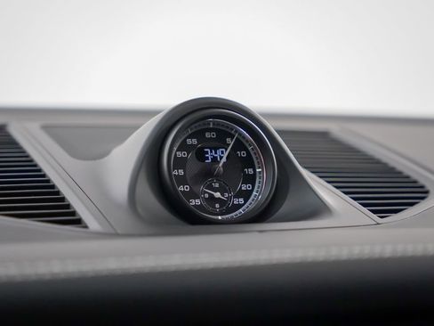 New 2026 Porsche Macan S image 29