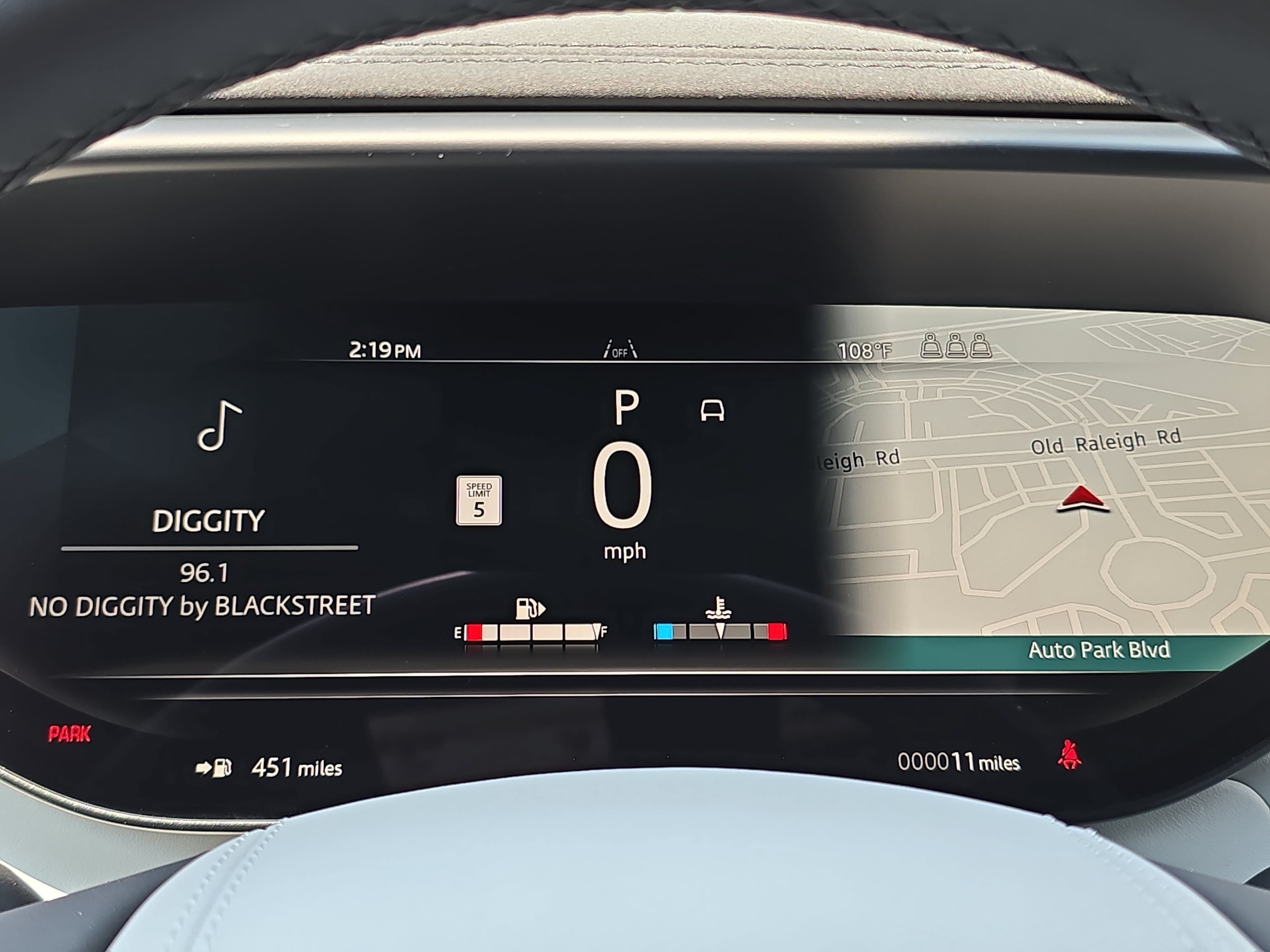 New 2026 Land Rover Range Rover Sport SE AWD/4WD image 19