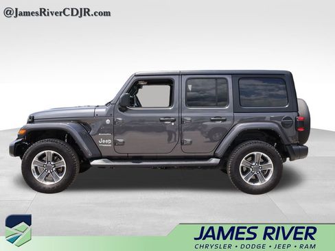 Used 2021 Jeep Wrangler Unlimited Sahara AWD/4WD image 2