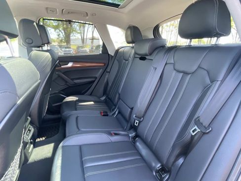 Used 2021 Audi Q5 Prestige w/ Prestige Package AWD/4WD image 12