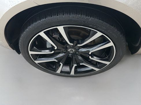 Used 2024 Volvo XC60 B5 Ultimate AWD/4WD image 34