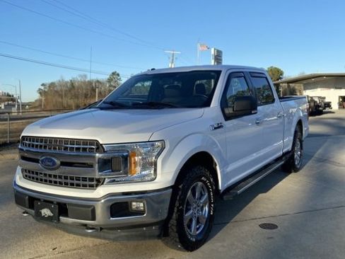 Used 2018 Ford F150 XLT w/ Equipment Group 301A Mid image 4