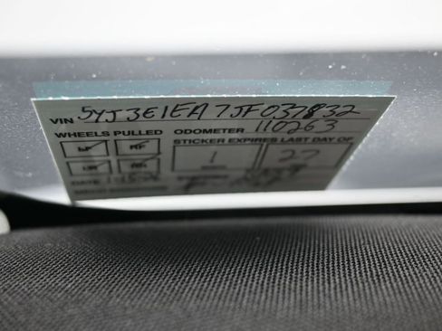 Used 2018 Tesla Model 3 Long Range image 9