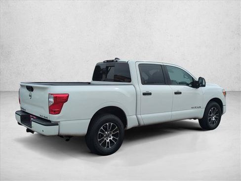 Used 2023 Nissan Titan SV w/ SV Convenience Package AWD/4WD image 5