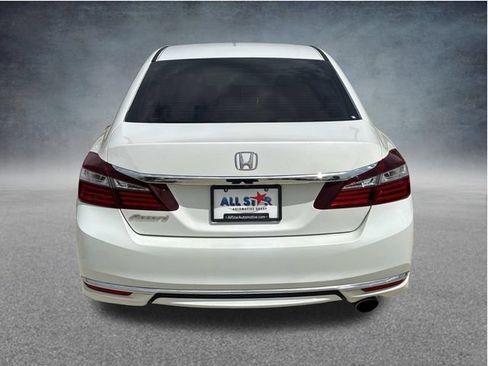 Used 2017 Honda Accord LX image 7