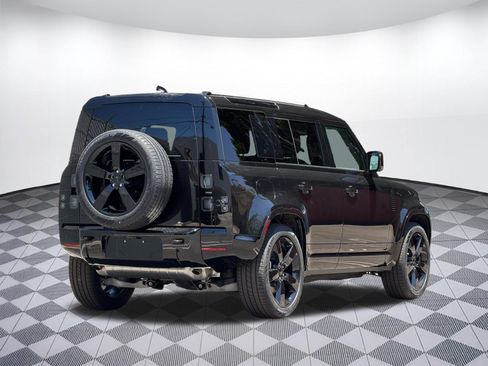 New 2026 Land Rover Defender 110 X-Dynamic SE AWD/4WD image 9