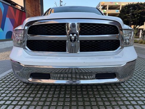 Used 2018 RAM 1500 Classic SLT image 2