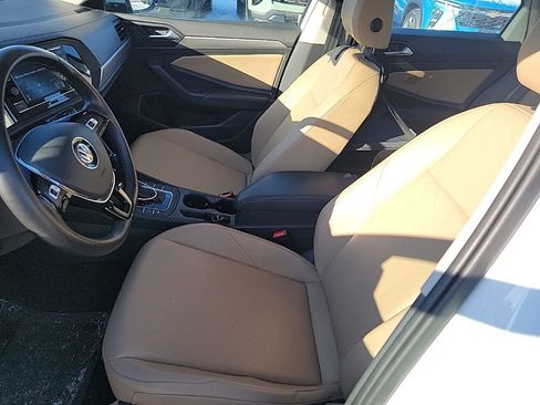 Used 2019 Volkswagen Jetta SE w/ Cold Weather Package image 14