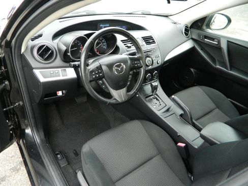 Used 2013 MAZDA MAZDA3 i Touring image 11