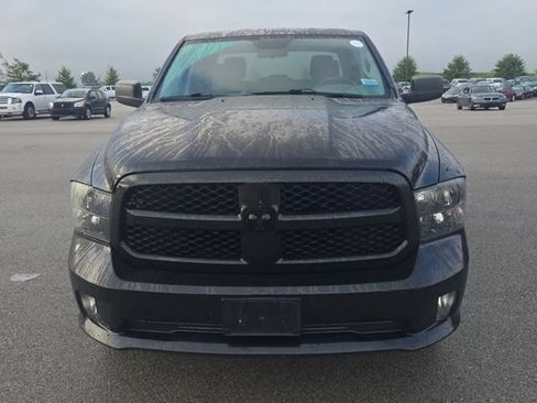 Used 2018 RAM 1500 Express w/ Black Ram 1500 Express Group AWD/4WD image 5