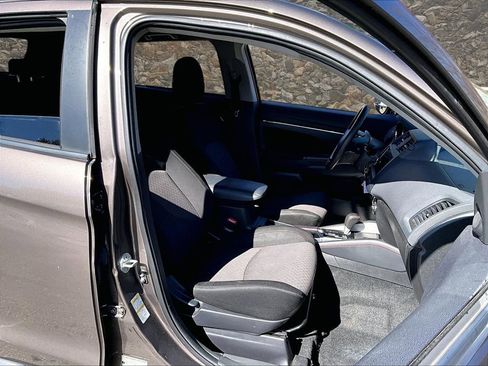 Used 2019 Mitsubishi Outlander Sport SE image 7