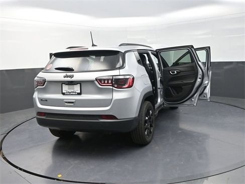 New 2026 Jeep Compass Latitude image 30