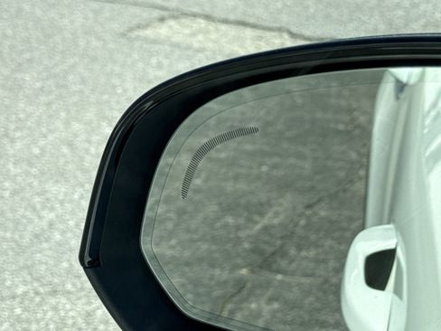 New 2026 Volvo XC40 B5 Plus w/ Protection Package Premier image 19