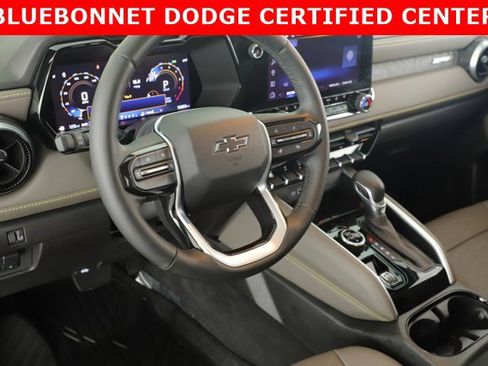 Used 2025 Chevrolet Colorado ZR2 w/ Technology Package image 13