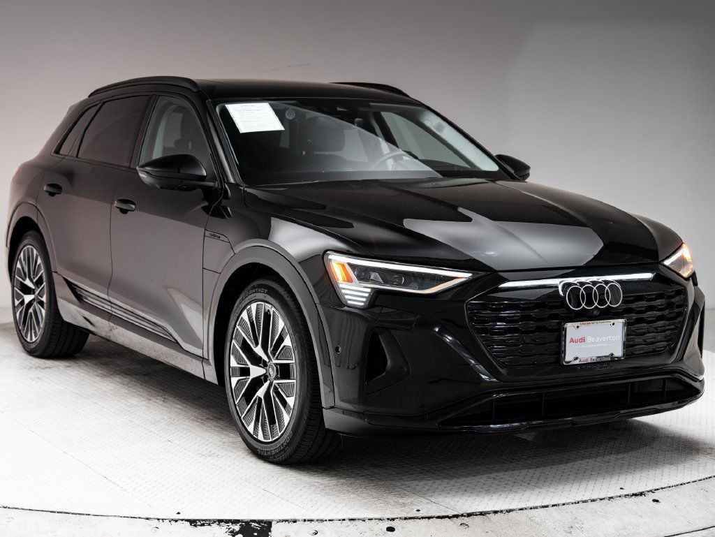 Used 2024 Audi Q8 e-tron Prestige w/ Prestige Package AWD/4WD image 27