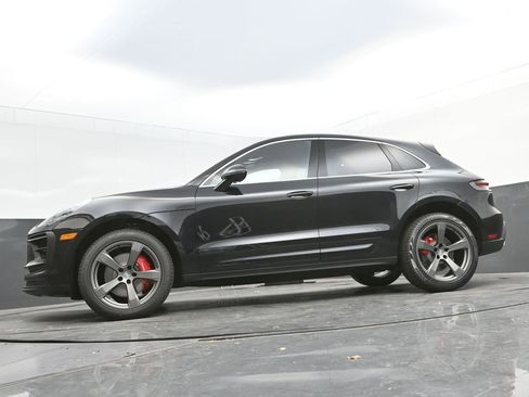 New 2025 Porsche Macan S image 31