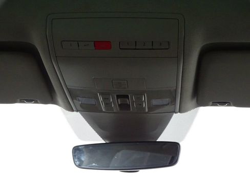 Used 2019 Volkswagen Atlas SE image 29