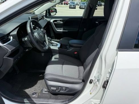 Used 2023 Toyota RAV4 XLE w/ Convenience Package AWD/4WD image 17