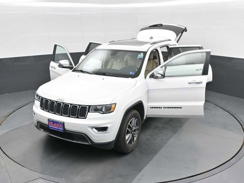 Used 2021 Jeep Grand Cherokee Limited w/ Luxury Group II AWD/4WD image 30