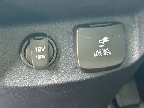 Used 2024 Hyundai Palisade Limited image 24