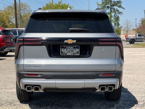 New 2026 Chevrolet Traverse LT w/ LPO, Floor Liner Package FWD image 3
