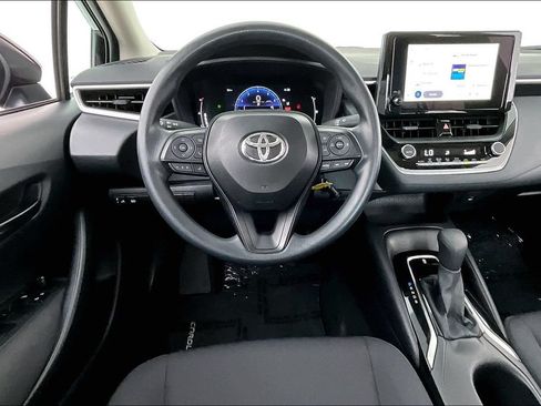 Used 2026 Toyota Corolla LE FWD image 6