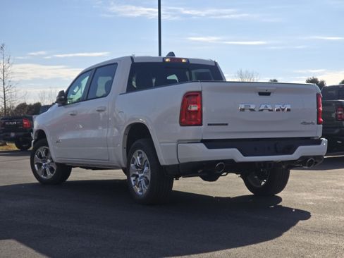 New 2026 RAM 1500 Big Horn AWD/4WD image 16