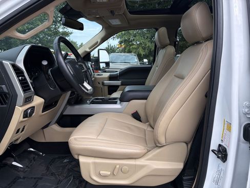 Used 2020 Ford F250 Lariat w/ Lariat Ultimate Package AWD/4WD image 23