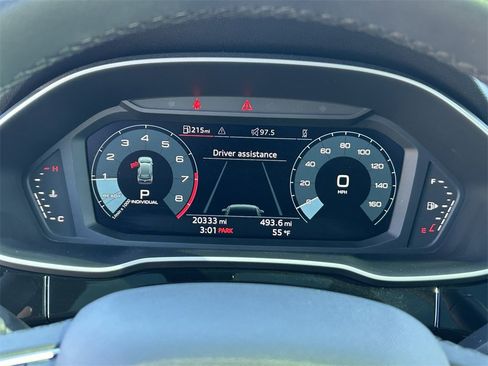 Used 2025 Audi Q3 2.0T Premium image 30