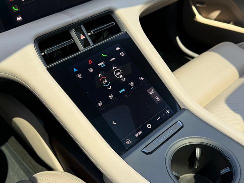 Certified 2022 Porsche Taycan RWD image 21