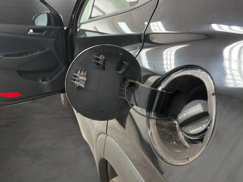 Used 2017 Hyundai Tucson Value FWD image 24