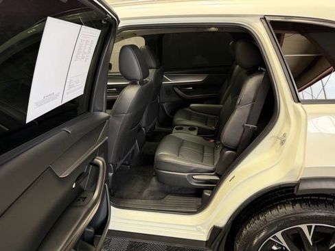 Certified 2024 MAZDA CX-90 Plug-In Hybrid w/ Premium Pkg image 18