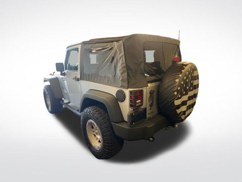 Used 2009 Jeep Wrangler X AWD/4WD image 2