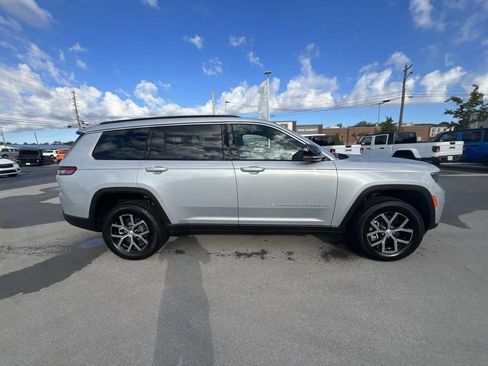 New 2025 Jeep Grand Cherokee L Limited image 8