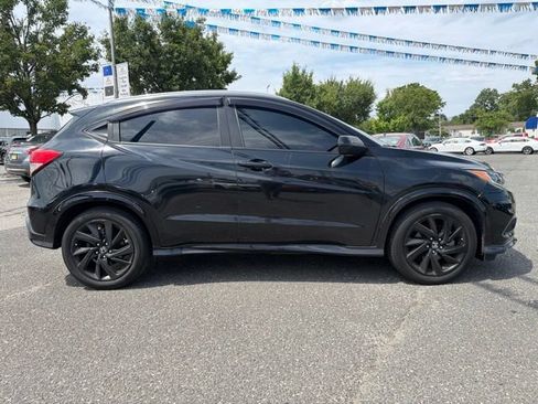 Used 2021 Honda HR-V Sport image 3