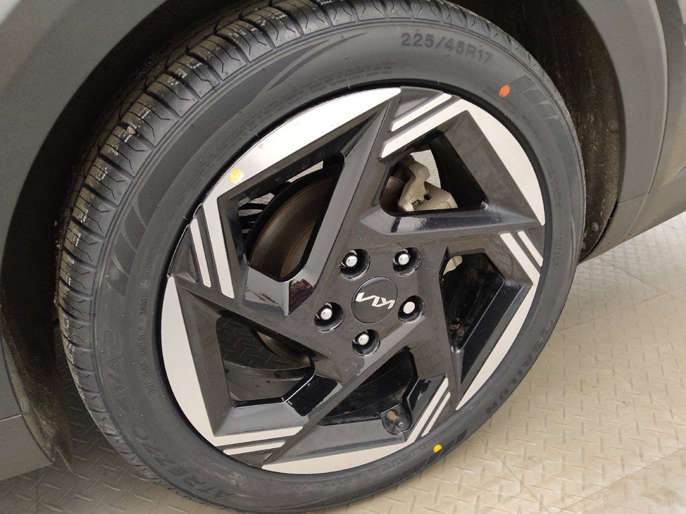 Used 2025 Kia K4 EX FWD image 31