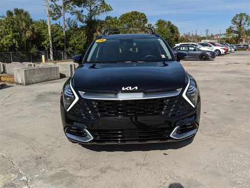 Certified 2024 Kia Sportage SX image 4