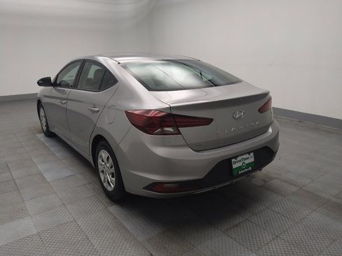 Used 2020 Hyundai Elantra SE FWD image 5