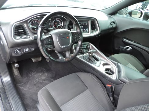 Used 2021 Dodge Challenger R/T image 7