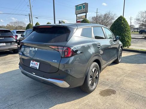 New 2026 Kia Sportage LX image 8