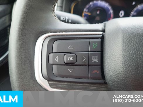 Used 2023 Jeep Wagoneer L Series II image 30