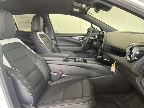 New 2025 Chevrolet Blazer EV LT image 20