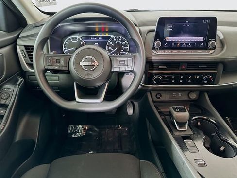 Used 2024 Nissan Rogue S image 22