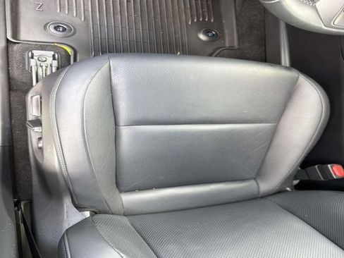 Used 2023 Toyota Crown AWD/4WD image 9