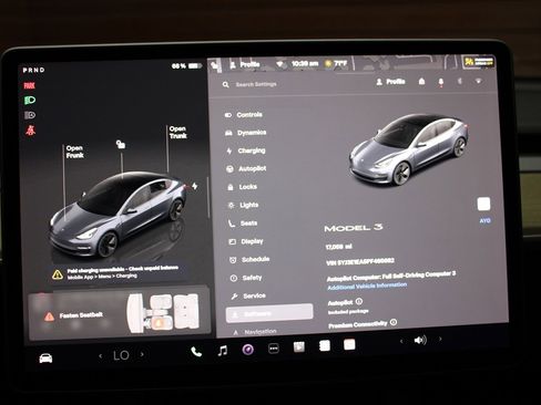 Used 2023 Tesla Model 3 Standard Range image 28